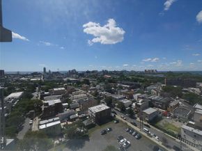2475 16th 17G, Brooklyn NY 11214