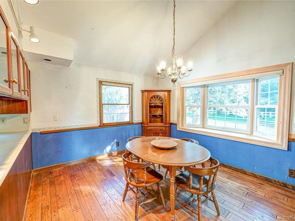 1022 Manor Lane, Bay Shore NY 11706