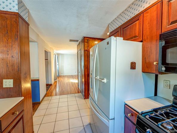 1022 Manor Lane, Bay Shore NY 11706