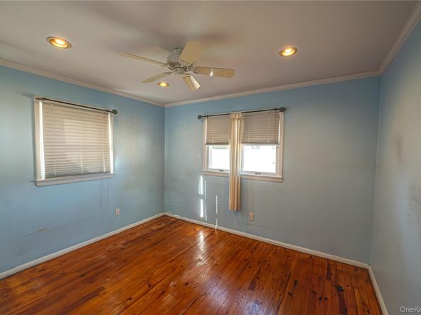 1022 Manor Lane, Bay Shore NY 11706