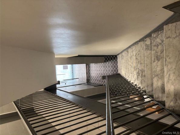 430 E 85 St 6B, New York (Manhattan) NY 10028