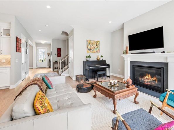 20 Wallace Way, Chappaqua NY 10514