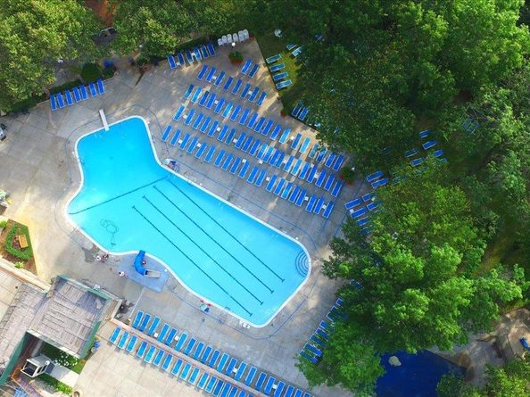17-85 215th Street 6A, Bayside NY 11360