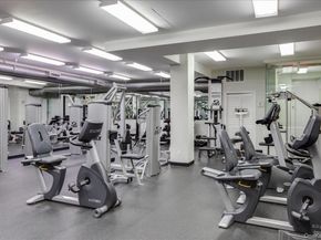 17-85 215th Street 6A, Bayside NY 11360