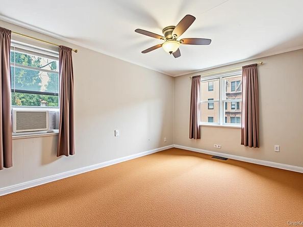 67-87 Booth Street 4C, Forest Hills NY 11375