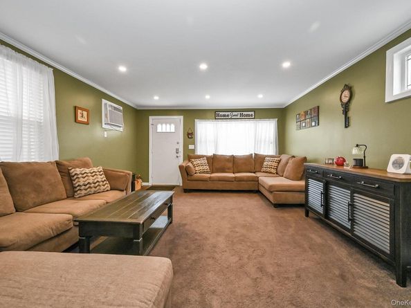 78-33 64th Street, Glendale NY 11385