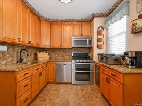 78-33 64th Street, Glendale NY 11385