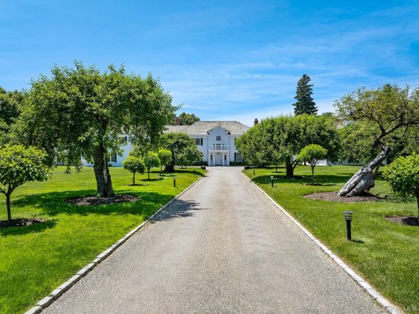 6 Stoneleigh Manor Lane, Purchase NY 10577