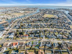 2505 Walters Court, Bellmore NY 11710