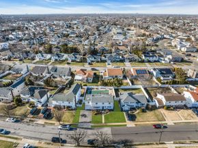 2505 Walters Court, Bellmore NY 11710