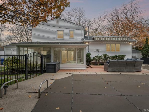 5 Culver Court, Melville NY 11747