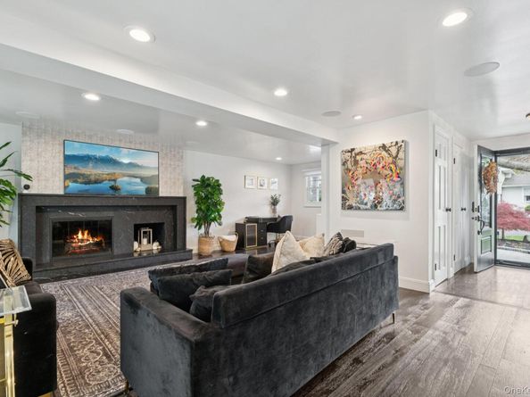 5 Culver Court, Melville NY 11747