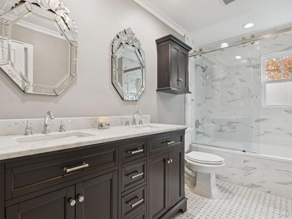 5 Culver Court, Melville NY 11747