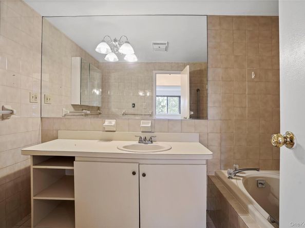 66 Crisfield Street 3D, Yonkers NY 10710