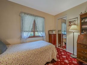 17 Washington Heights Street, Selden NY 11784