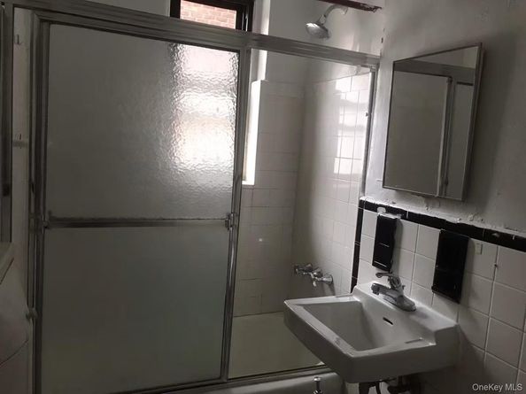 8425 Elmhurst Avenue 2I, Elmhurst NY 11373