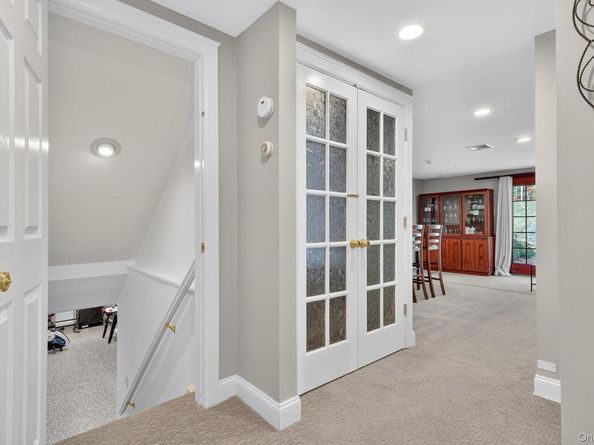 10 Sorgi Court, Plainview NY 11803