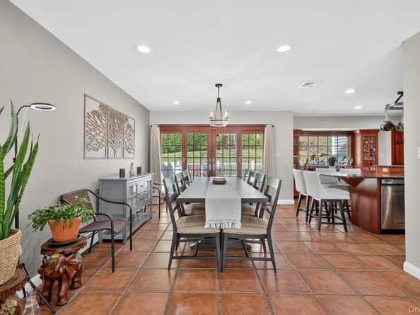 10 Sorgi Court, Plainview NY 11803