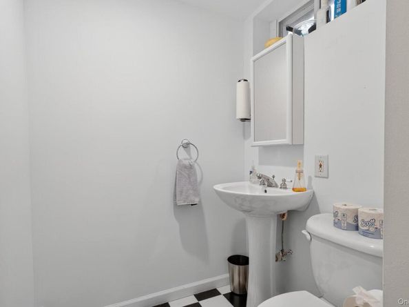 10 Sorgi Court, Plainview NY 11803