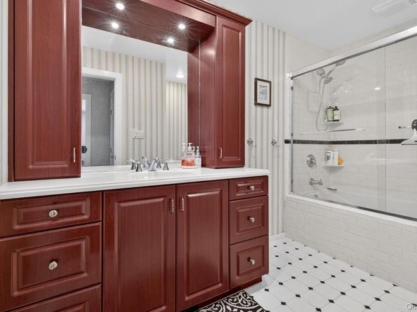 10 Sorgi Court, Plainview NY 11803