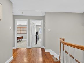 10 Sorgi Court, Plainview NY 11803