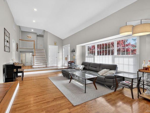 10 Sorgi Court, Plainview NY 11803