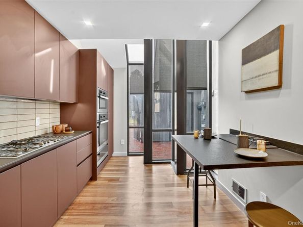 428 Pine Grove Lane, Hartsdale NY 10530