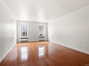 111-39 76th Road E7, Forest Hills NY 11375