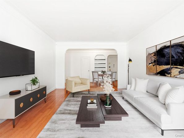 111-39 76th Road E7, Forest Hills NY 11375