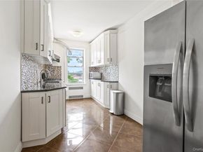 111-39 76th Road E7, Forest Hills NY 11375