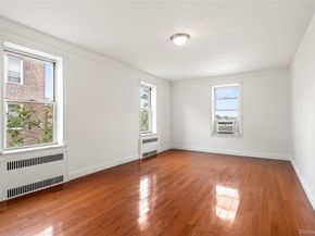 111-39 76th Road E7, Forest Hills NY 11375