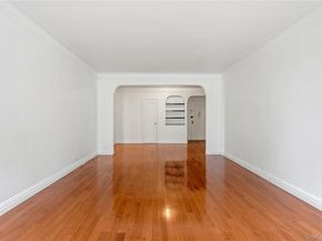 111-39 76th Road E7, Forest Hills NY 11375