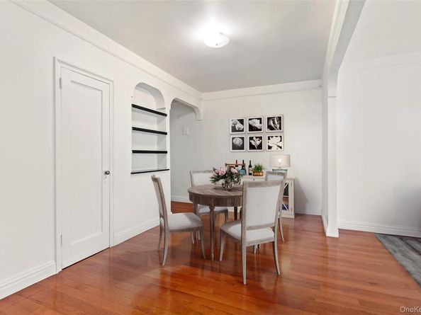 111-39 76th Road E7, Forest Hills NY 11375