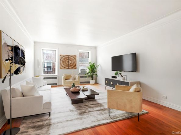 111-39 76th Road E7, Forest Hills NY 11375