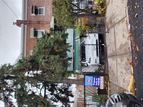 954 E 212th Street, Bronx NY 10469