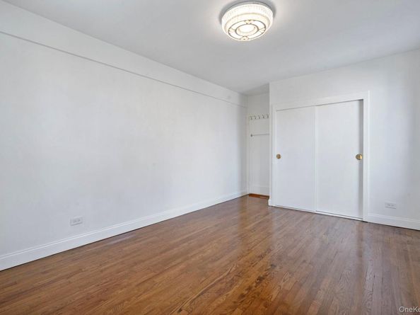 32-40 89 Street C409, East Elmhurst NY 11369