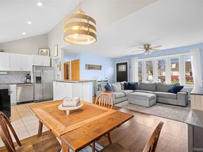 15 Goldsmith Avenue, Greenlawn NY 11740