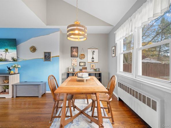 15 Goldsmith Avenue, Greenlawn NY 11740