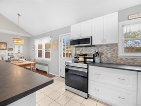 15 Goldsmith Avenue, Greenlawn NY 11740