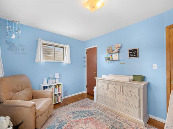 15 Goldsmith Avenue, Greenlawn NY 11740