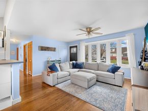 15 Goldsmith Avenue, Greenlawn NY 11740