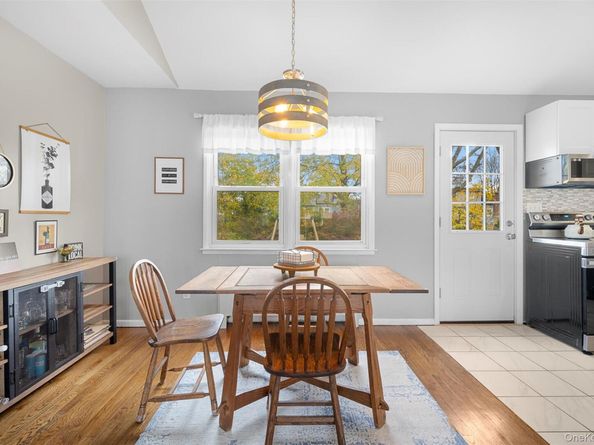 15 Goldsmith Avenue, Greenlawn NY 11740