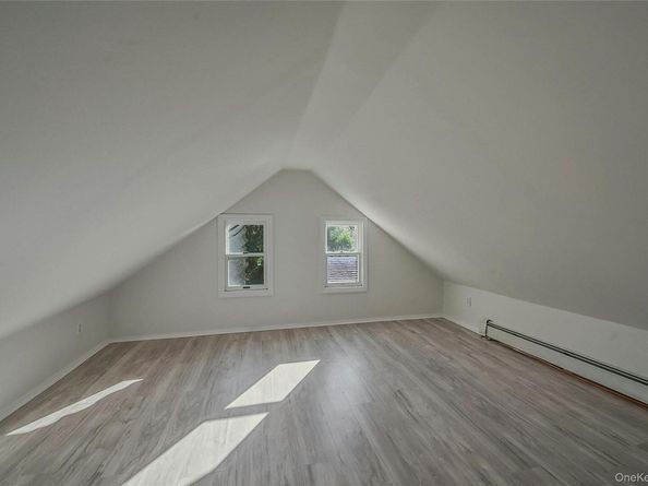 8 Pansy Road, Rocky Point NY 11778