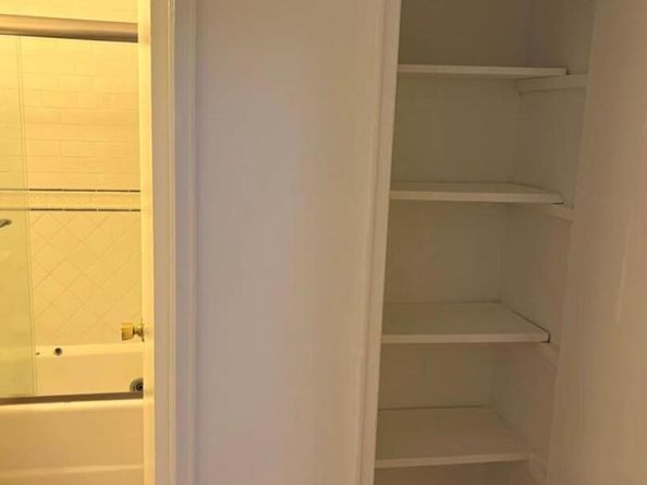 43-25 Douglaston Parkway B, Douglaston NY 11363