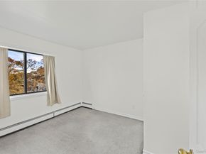 10 Queen Drive, Sound Beach NY 11789