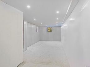 10 Queen Drive, Sound Beach NY 11789