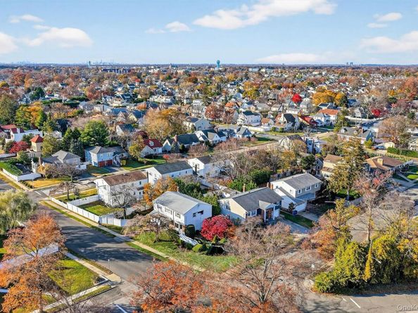 603 Foxhurst Road, Baldwin NY 11510