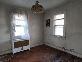 39 Hilbert Street, Hempstead NY 11550