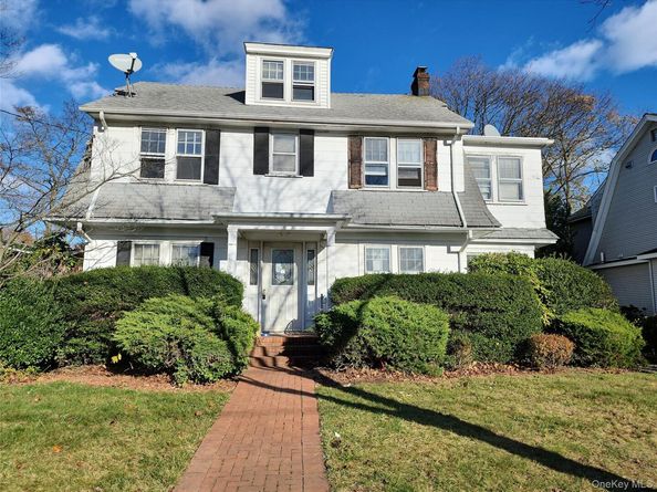 39 Hilbert Street, Hempstead NY 11550