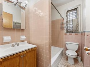 2922 Barnes Avenue 5L, Bronx NY 10467